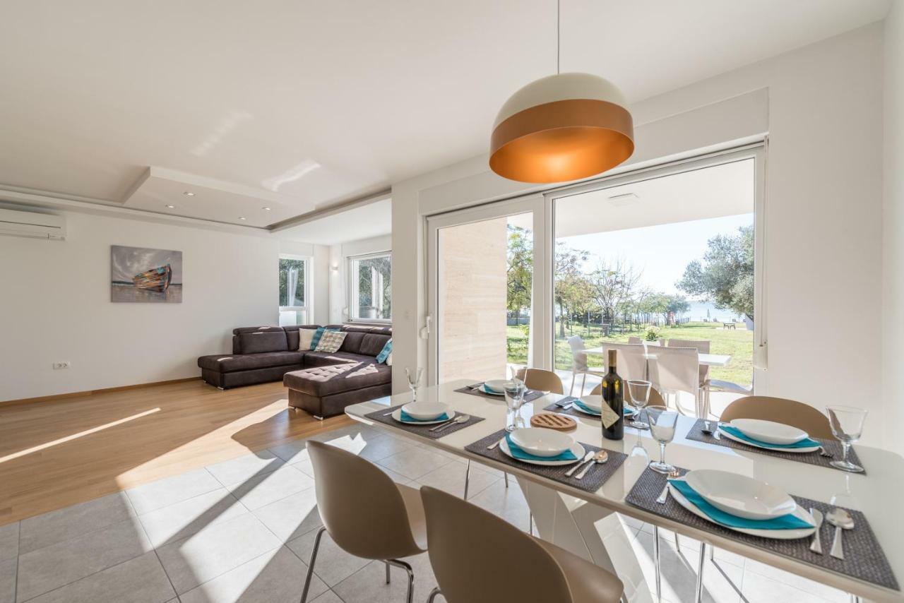 Villa Amfora - First Row By The Sea Бибинье Экстерьер фото